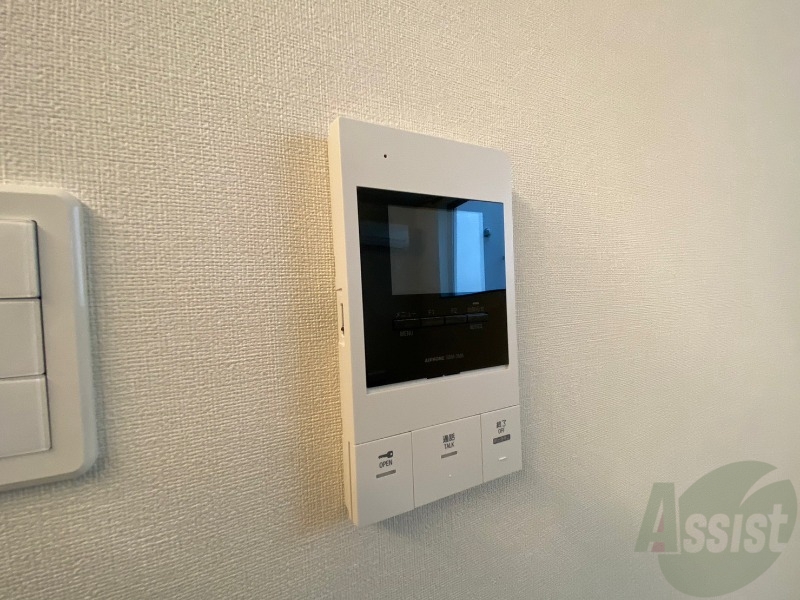 セキュリティ　ＴＶモニター付インターホンです。来客者の顔が見えるので安心！