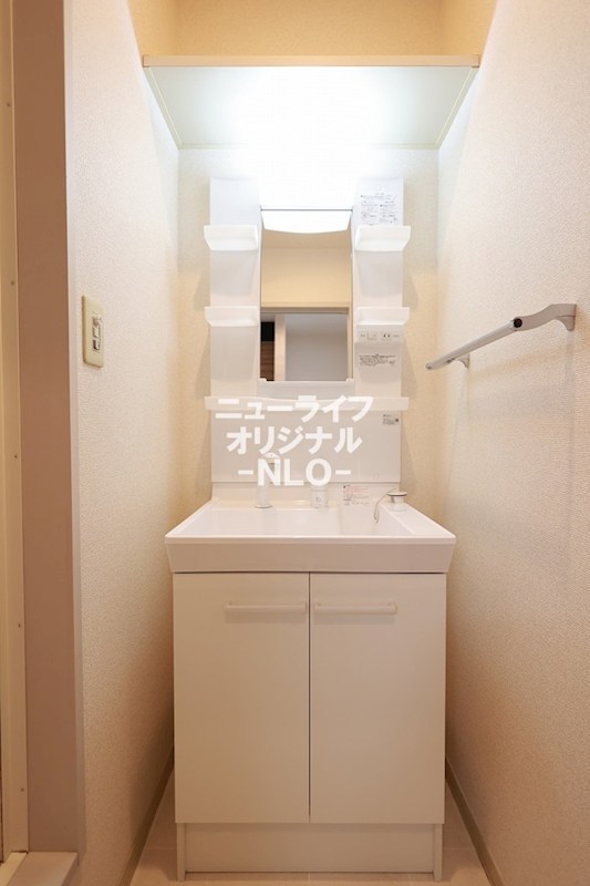 洗面設備　忙しい朝の身支度に役立つ洗髪洗面台☆