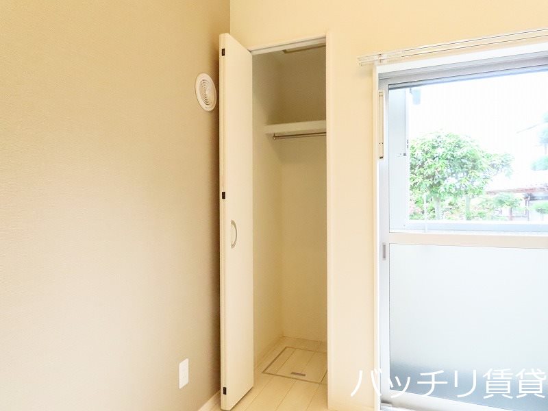 収納　別号室タイプの為、現状を優先致します。