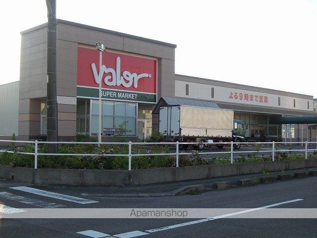 スーパー　バロー　竜南店（スーパー）まで900m