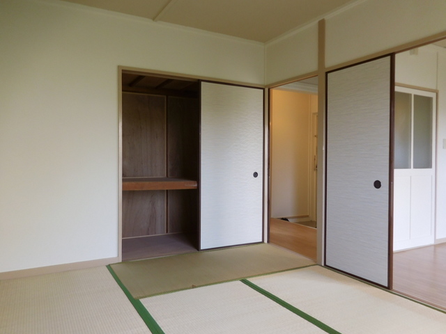 居室・リビング　※同タイプのお部屋の写真を掲載しております。