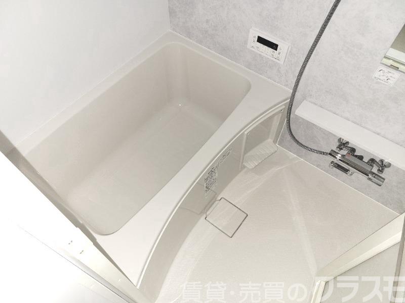 バス・シャワールーム　浴室乾燥機付きバス♪