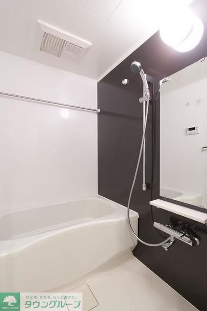 バス・シャワールーム　※写真は同タイプ住戸です。