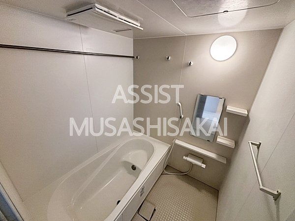 バス・シャワールーム　写真：設備同仕様の別物件です