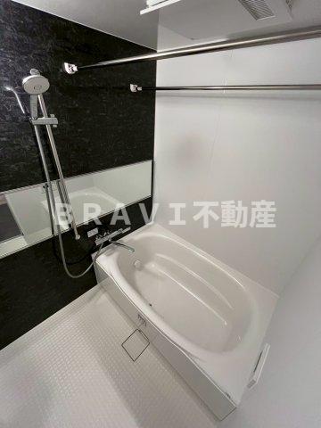 バス・シャワールーム　【スプランディッド玉造DUE】日々の疲れを癒すお風呂付です