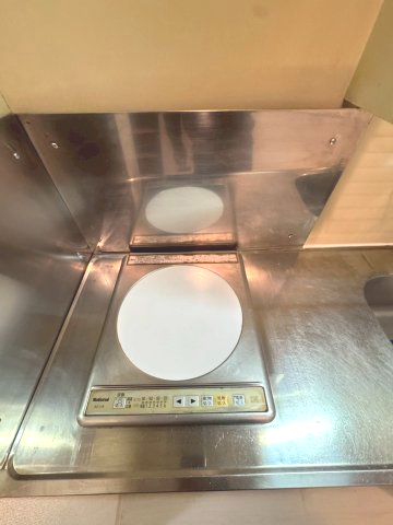 キッチン　IHコンロ付きのキッチン※同タイプ・別号室参考写真