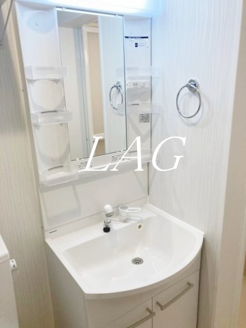 洗面設備　洗面台です。