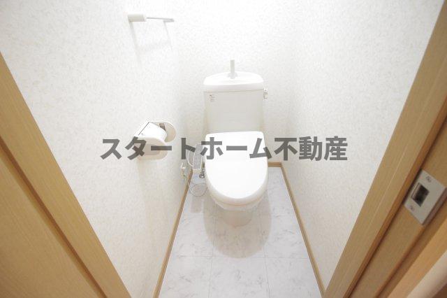トイレ　トイレもきれいです