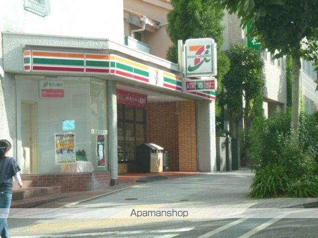 コンビニ　セブンイレブン（コンビニ）まで80m