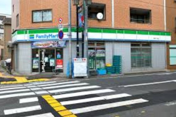 コンビニ　ファミリーマート南砂六丁目店（コンビニ）まで162m