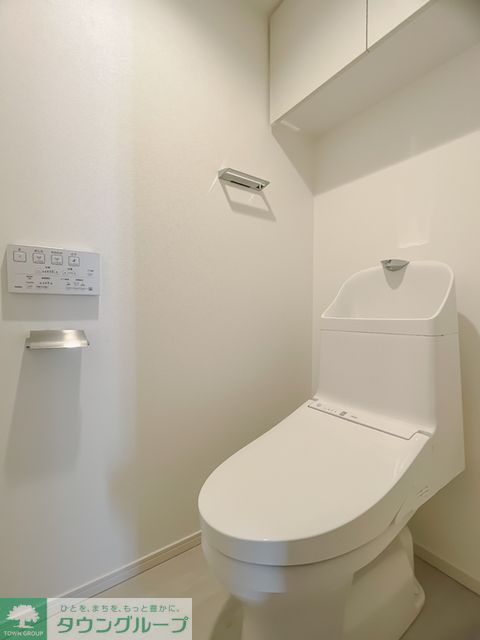 トイレ　※写真は同タイプ住戸です。