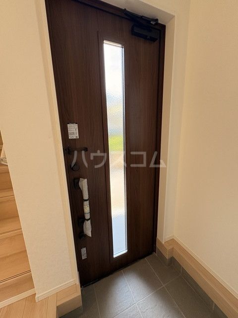 Sumai-to船橋市松が丘02の玄関写真