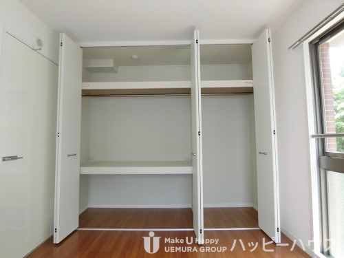 収納　同物件の反転タイプのお部屋のお写真です。現況優先でお願いしま