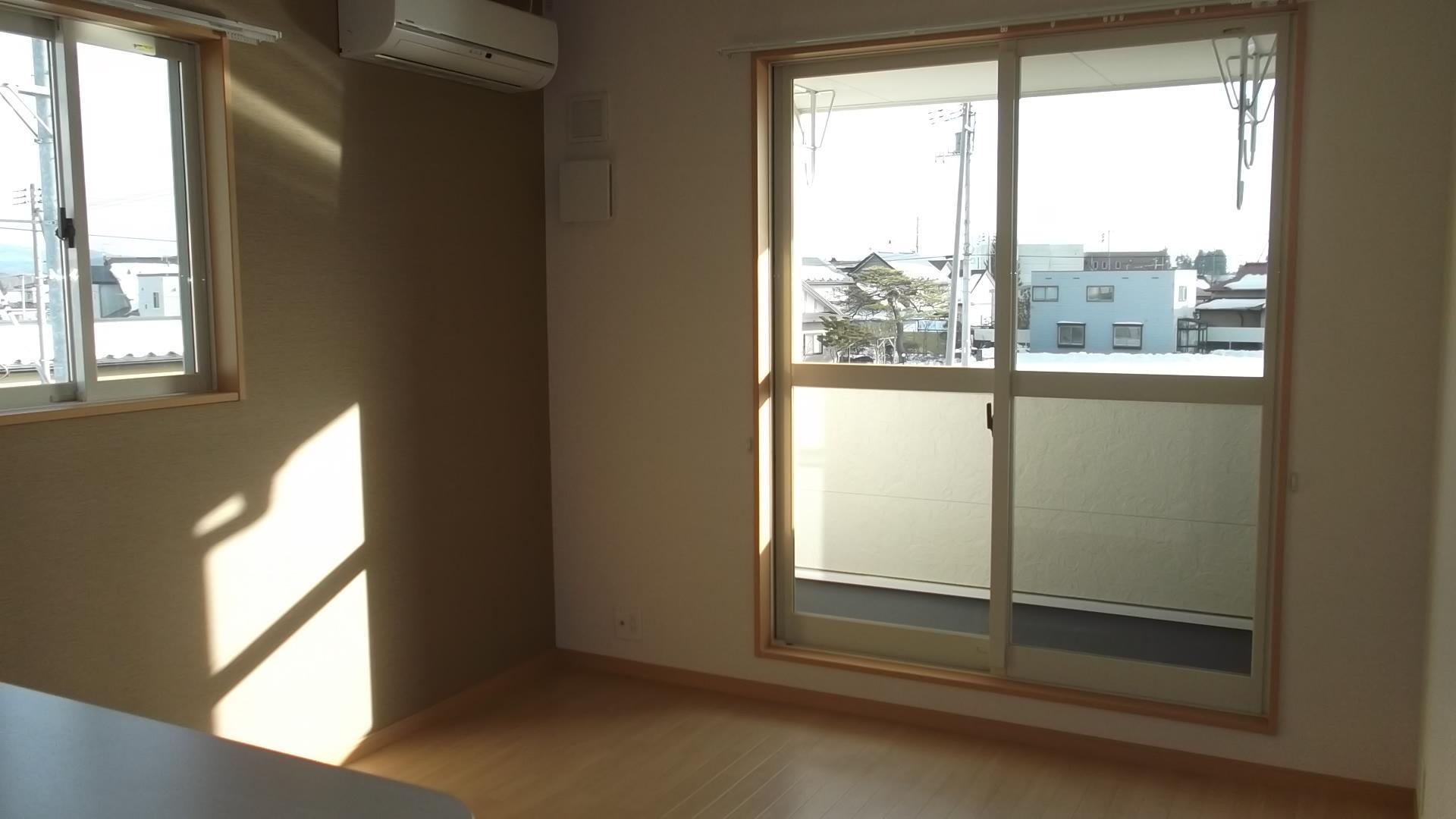 居室・リビング　すべて参考写真です。