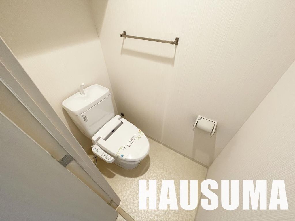 トイレ　※他号室写真使用（反転）