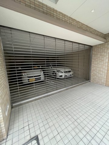 駐車場　★ ★ 口コミ２００件以上　評価４.９のお店 ★ ★