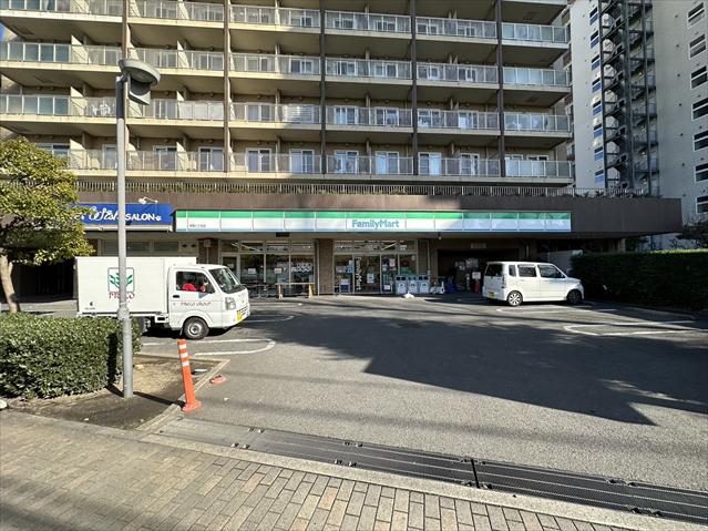 コンビニ　ファミリーマート東陽六丁目店（コンビニ）まで5m