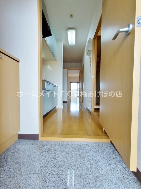 玄関　同型別部屋写真