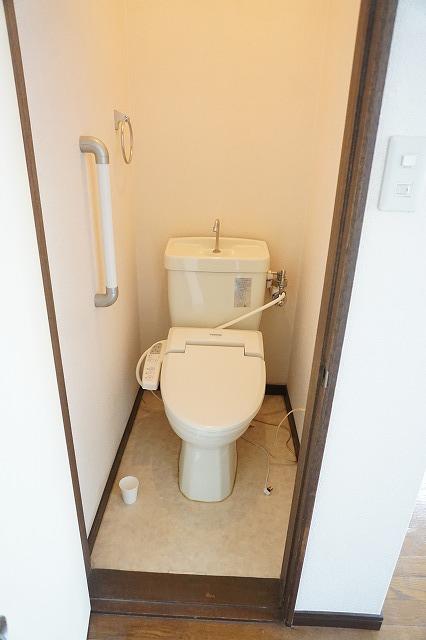 トイレ　トイレ