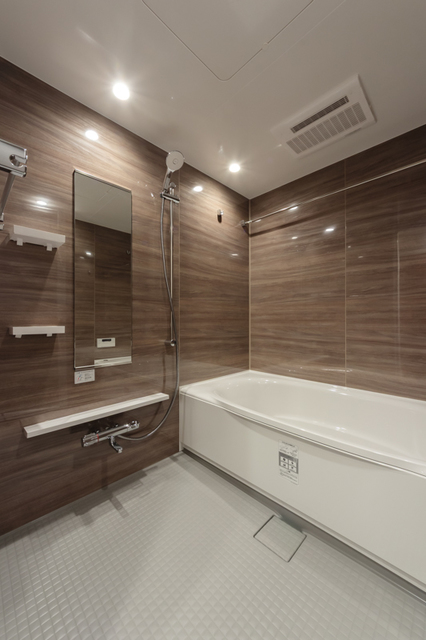 バス・シャワールーム　※写真は同タイプ住戸です。