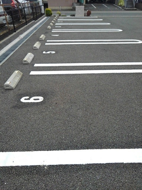 駐車場　駐車スペースもあります☆