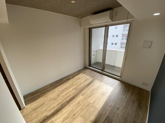 居室・リビング　※別部屋参考写真です