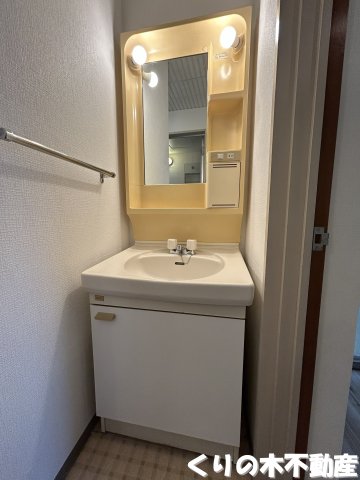洗面設備　忙しい朝には欠かせない洗面所です