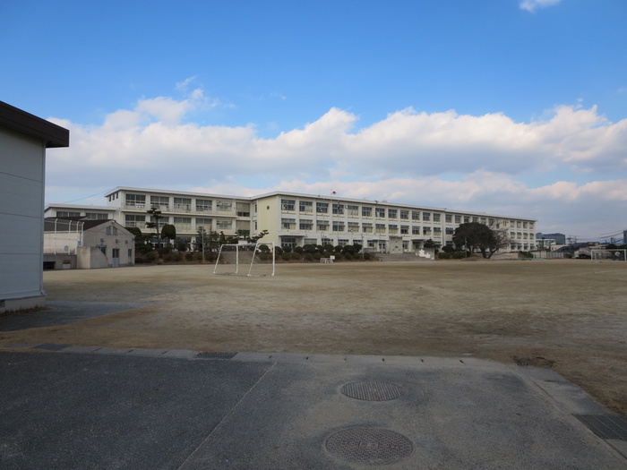 小学校　大林小学校（小学校）まで800m
