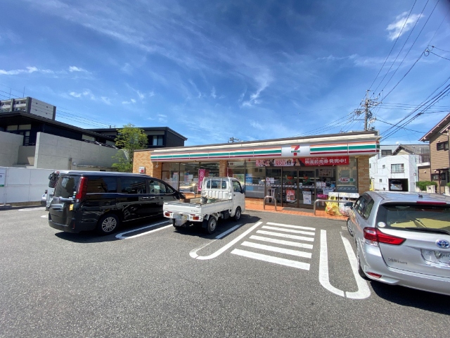 コンビニ　セブンイレブン名古屋御器所１丁目店（コンビニ）まで394m