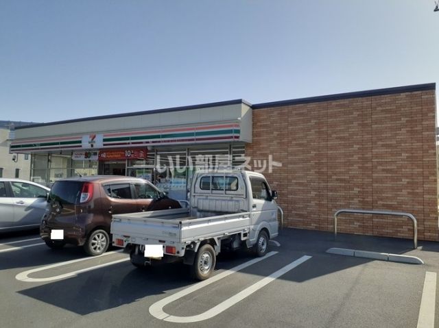 コンビニ　セブンイレブン 岡山高松店（コンビニ）まで1956m
