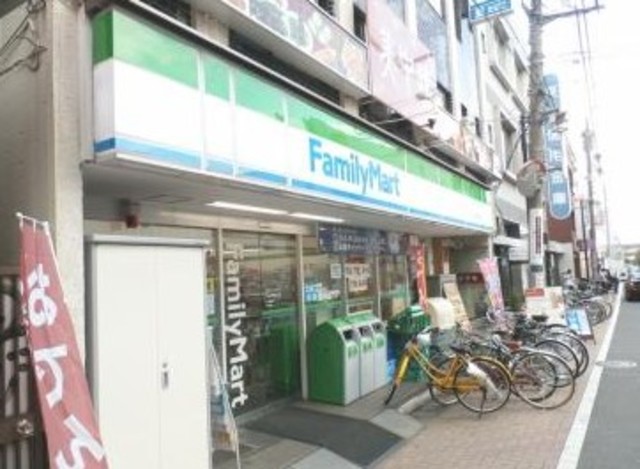 コンビニ　ファミリーマート下井草駅南口店（コンビニ）まで262m
