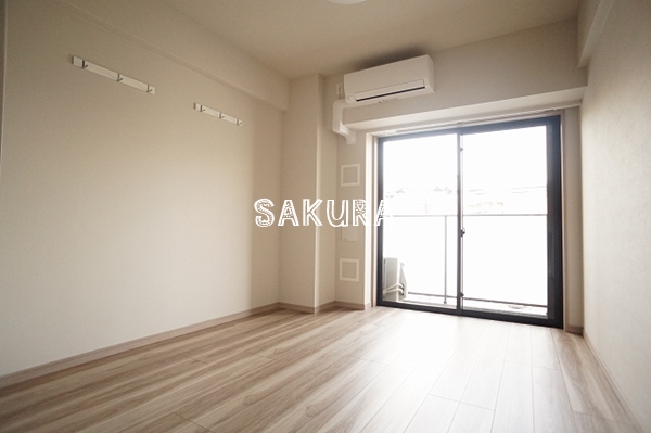 居室・リビング　開放感のあるゆったりとしたお部屋です♪