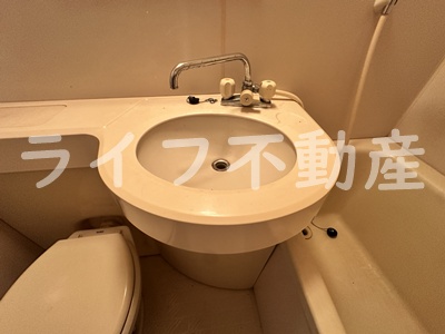 洗面設備　朝の身支度には欠かせない独立洗面化粧台