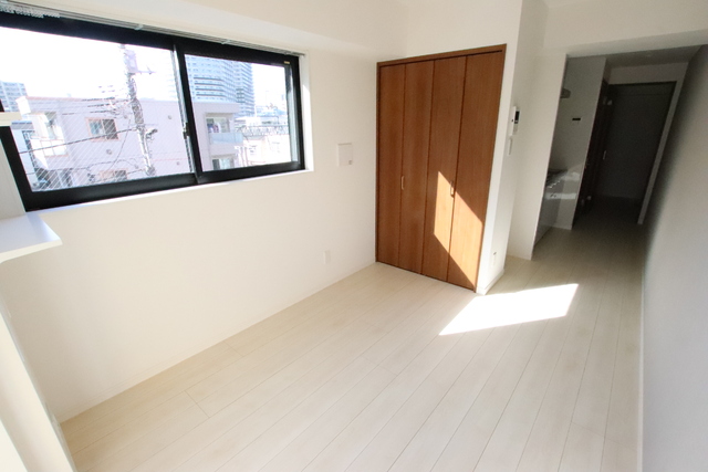 その他部屋・スペース　２面採光の明るいお部屋です♪