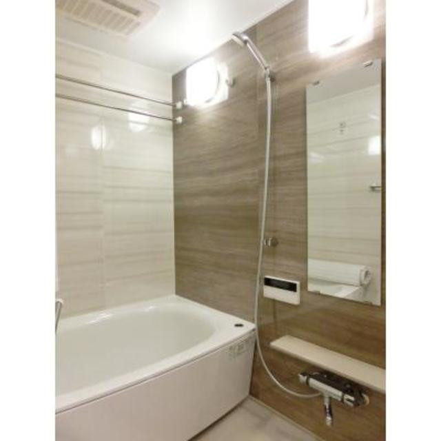 バス・シャワールーム　※写真は同タイプ住戸です。
