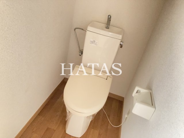 トイレ　同物件別部屋です。