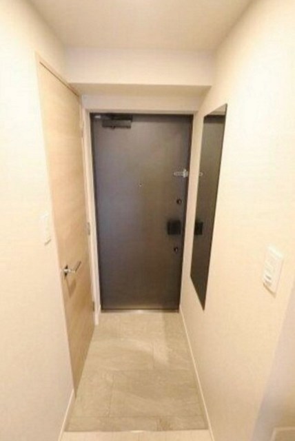 玄関　別部屋同仕様タイプ