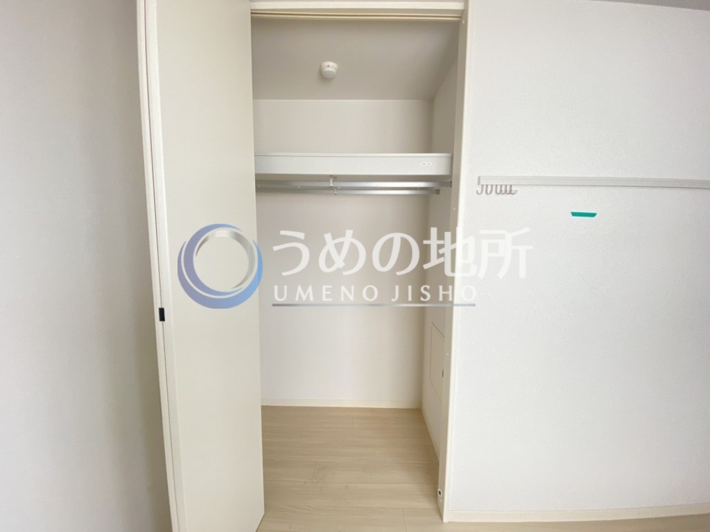 収納　洋室収納