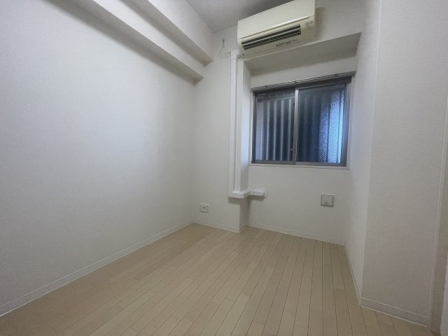 その他部屋・スペース　広くて明るい寝室