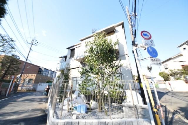 建物外観　★白百合女子大学近くです★
