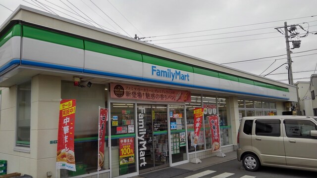 その他　ファミリーマートまで1000m
