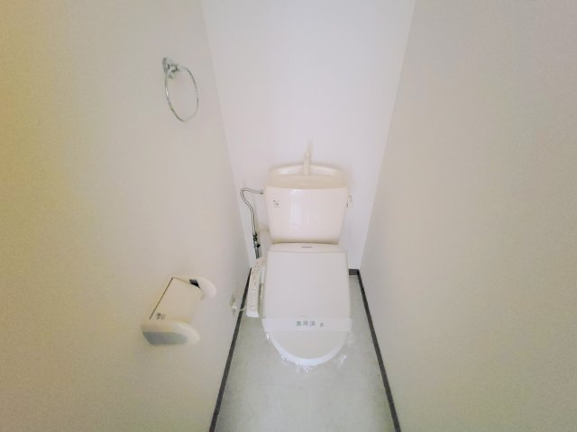 ロゼ右京のトイレ写真