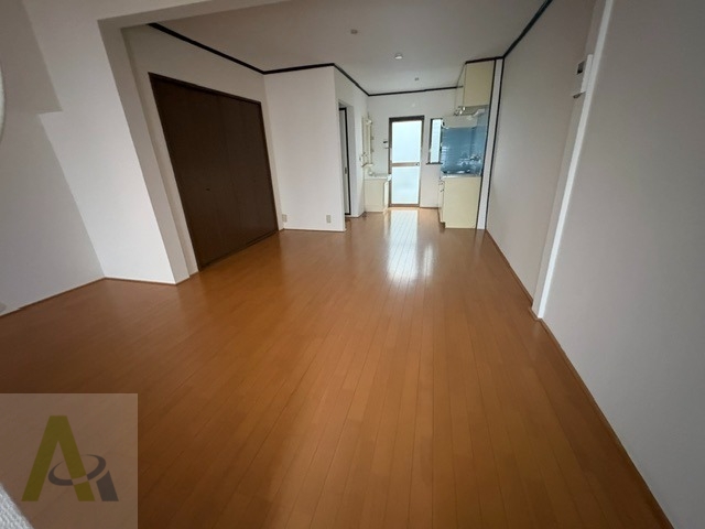 菊水町10丁目貸家の居間写真