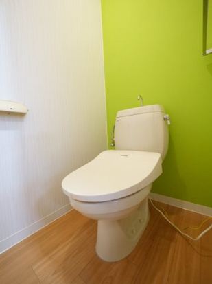 レークサイドハイツB棟のトイレ写真