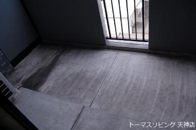バルコニー　※別号室の参考写真です。