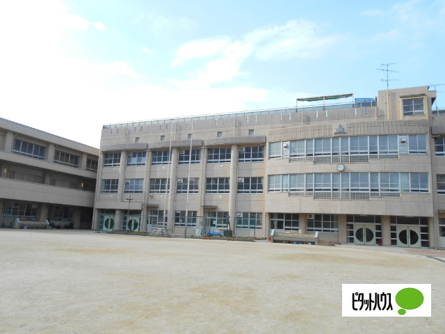 小学校　名古屋市立柳小学校（小学校）まで770m