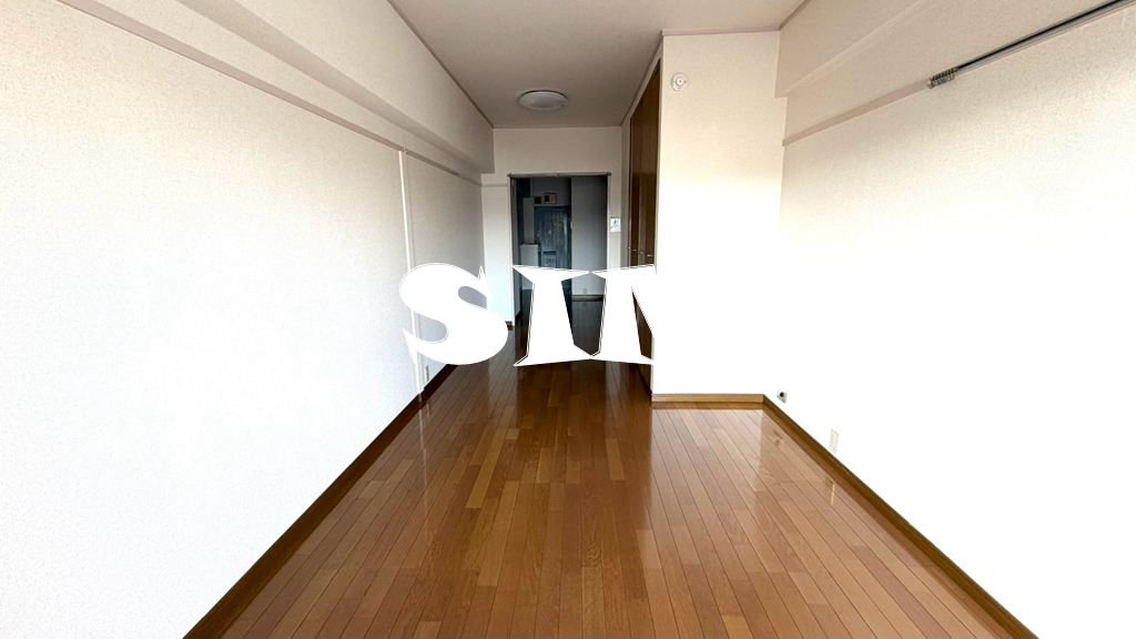 中野永谷マンションの居間写真