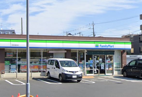 コンビニ　ファミリーマート 世田谷廻沢店（コンビニ）まで285m