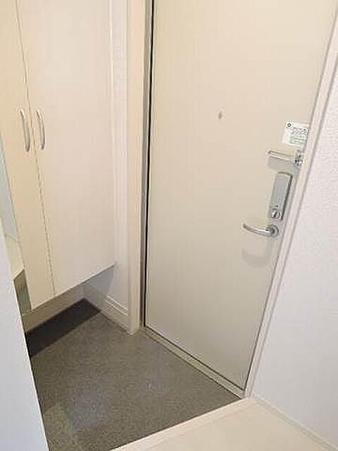 玄関　（別タイプ参考写真）クリエスト　練馬区早宮１