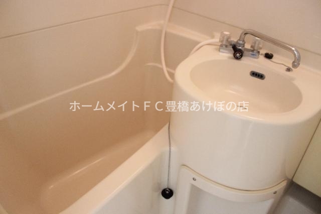バス・シャワールーム　同型別部屋写真